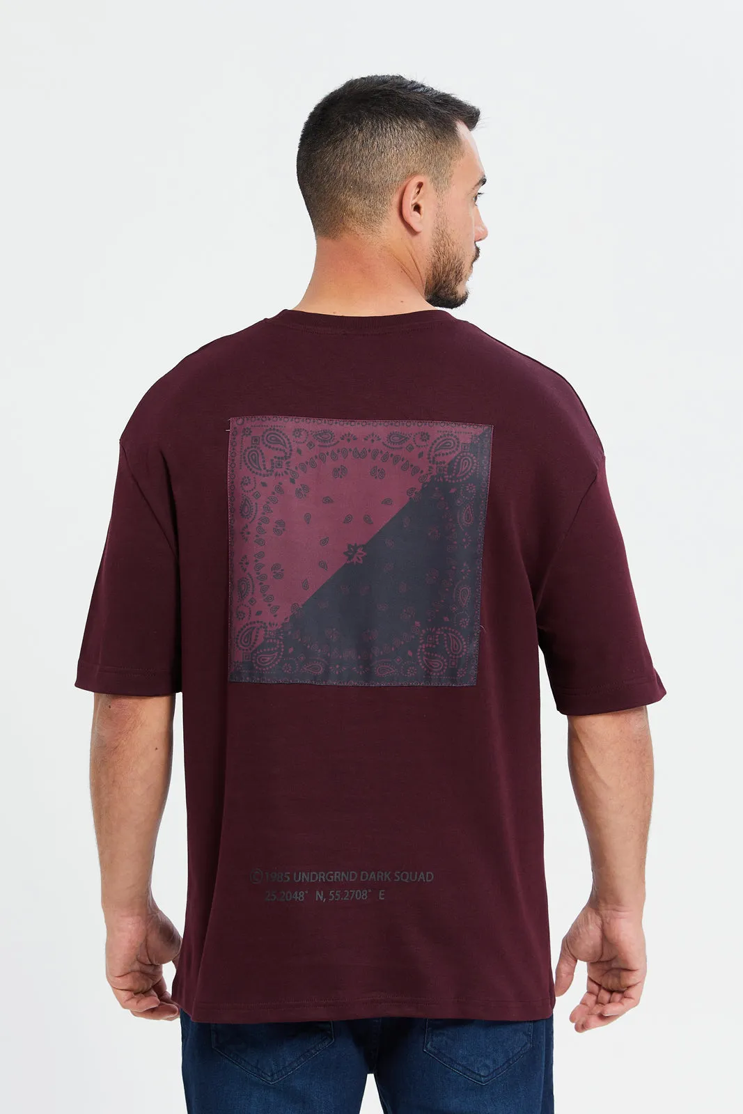 Men Burgandy Bandana Print T-Shirt