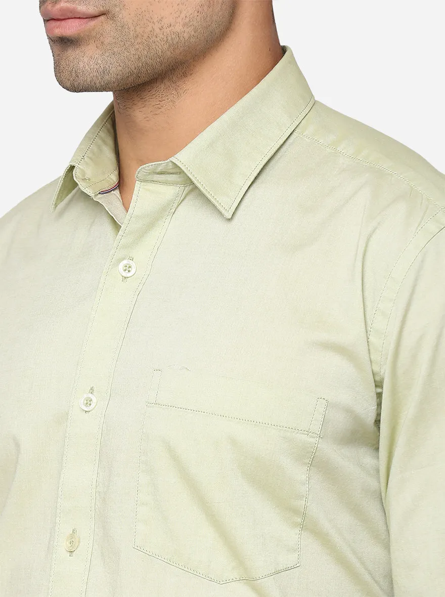 Pear Green Solid Slim Fit Casual Shirt | JadeBlue