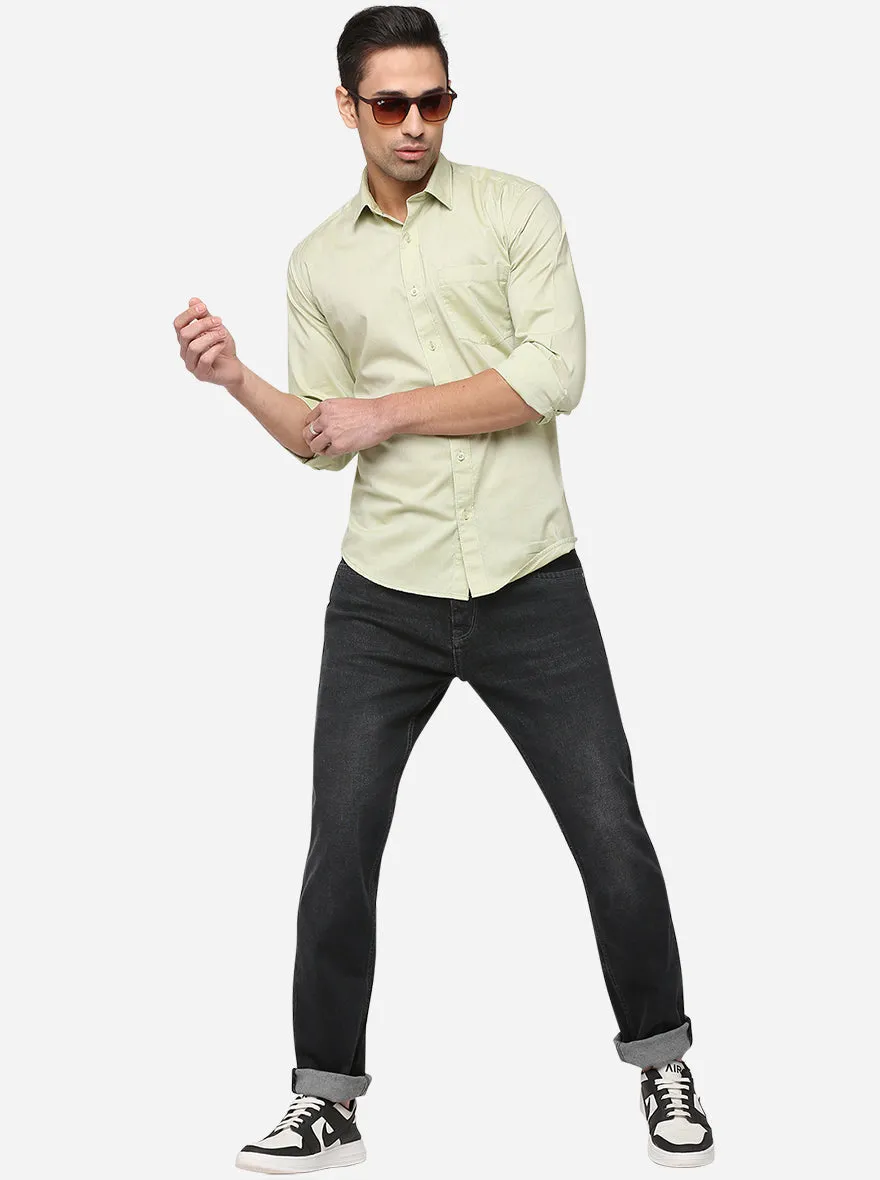 Pear Green Solid Slim Fit Casual Shirt | JadeBlue